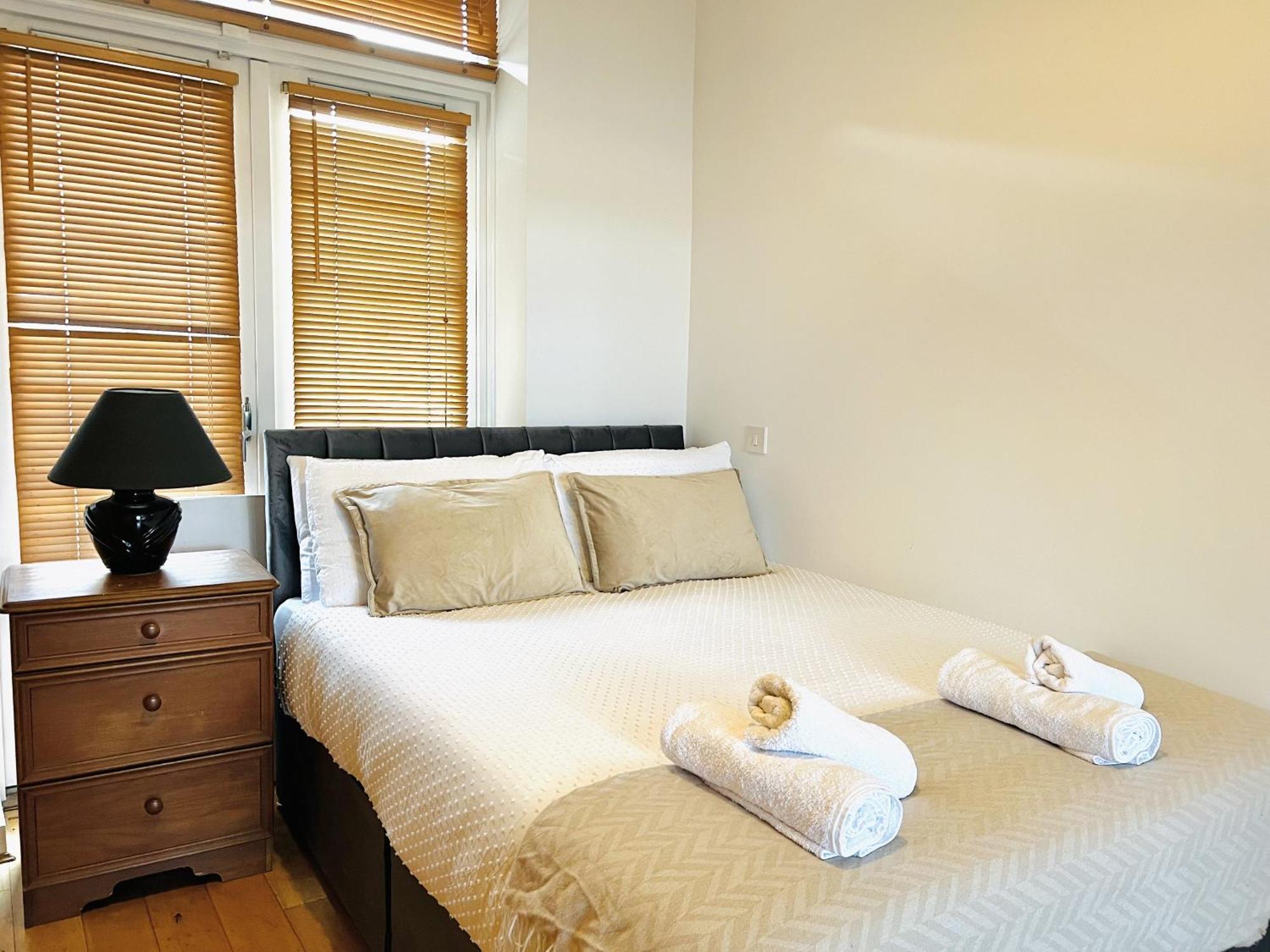 Cosy River View Flat At Temple Bar Dublin Exterior foto